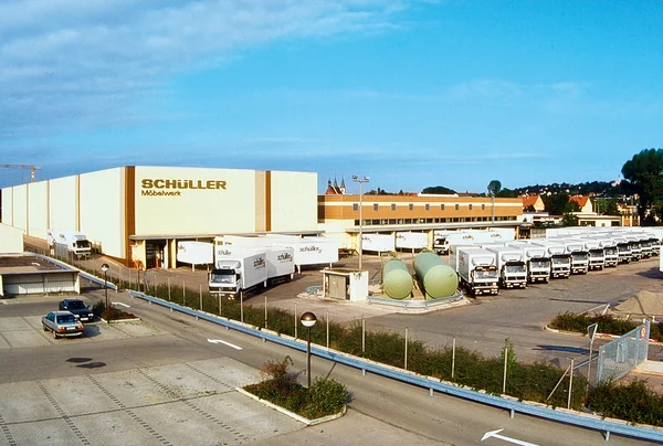 Schüller Produktionshallen