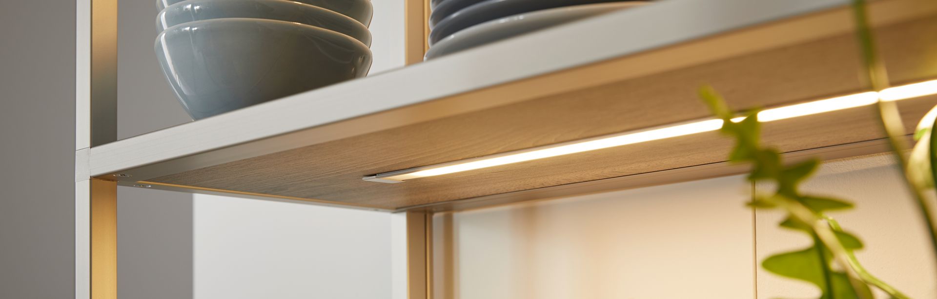 [Translate to English:] Küchenbeleuchtung Licht in der Küche