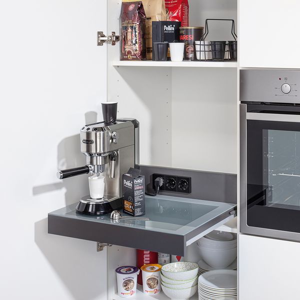 Hochschrank – Hochschrank mit Auszugstablar