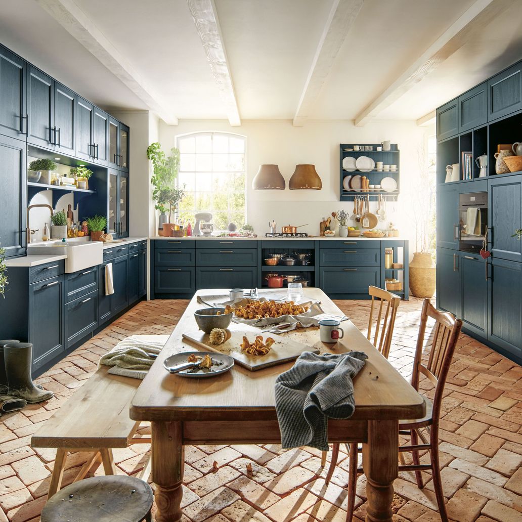 Mediterranean country style kitchen