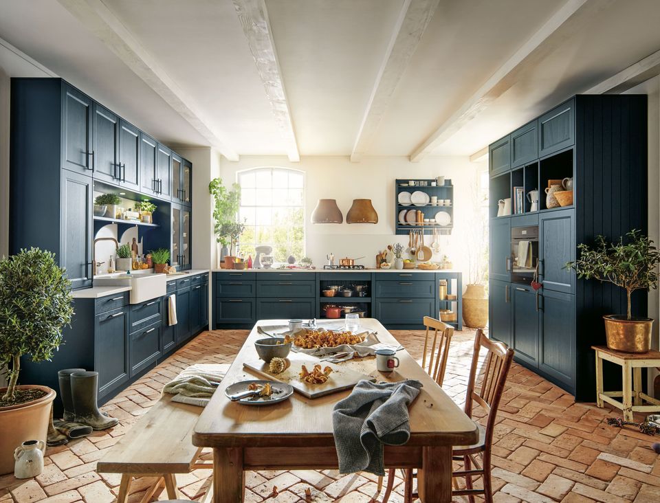 Mediterranean country style kitchen