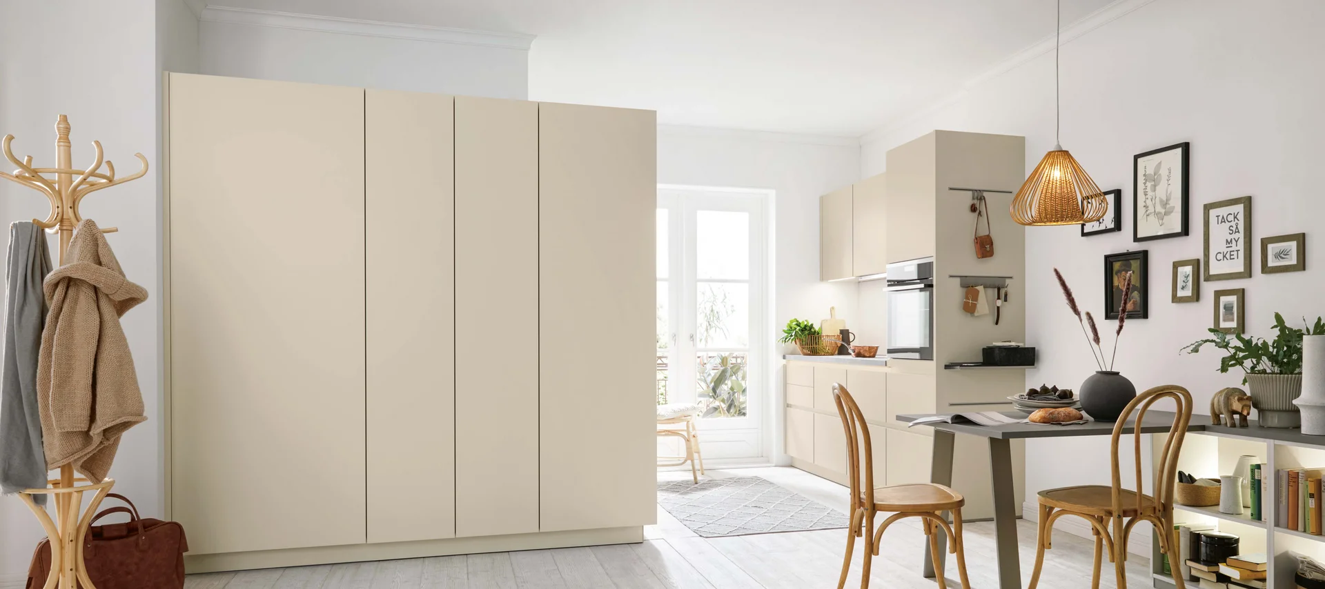 seashell white modern kitchen