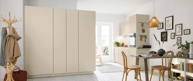 seashell white modern kitchen