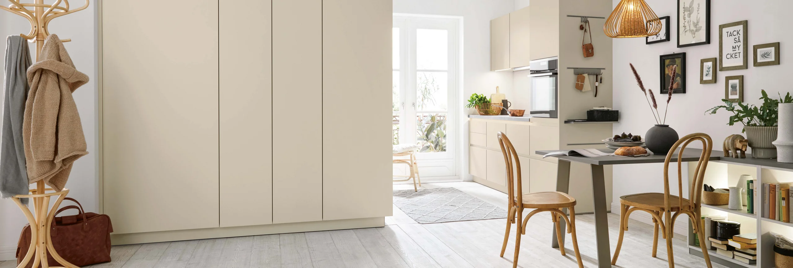 seashell white modern kitchen