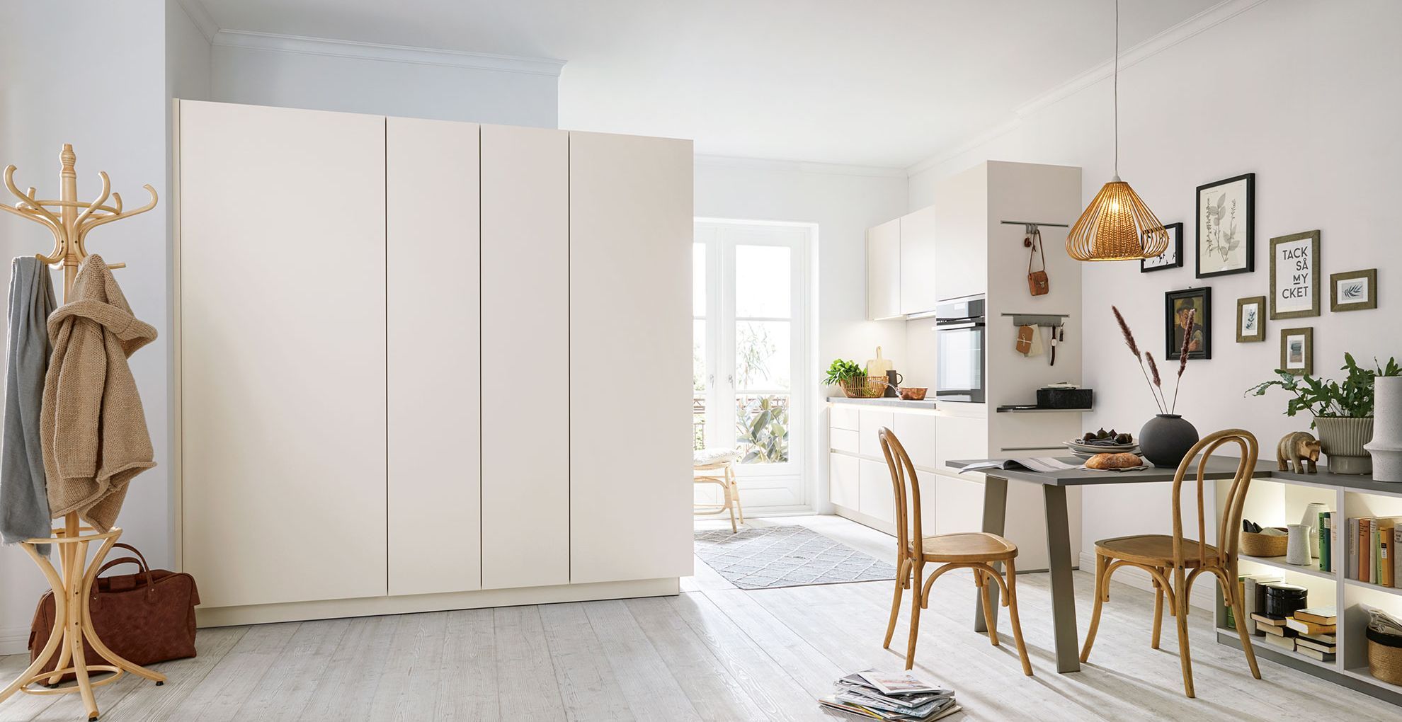 seashell white modern kitchen