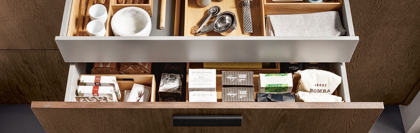 Auszug mit Innenschubkasten