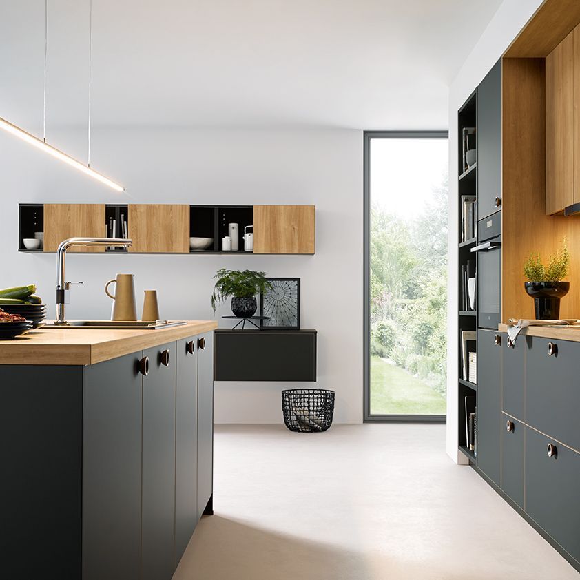 Kitchen with pendant lights