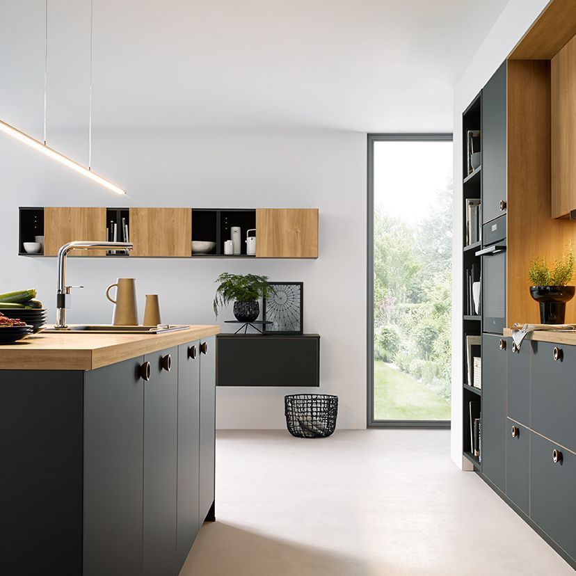 Kitchen with pendant lights