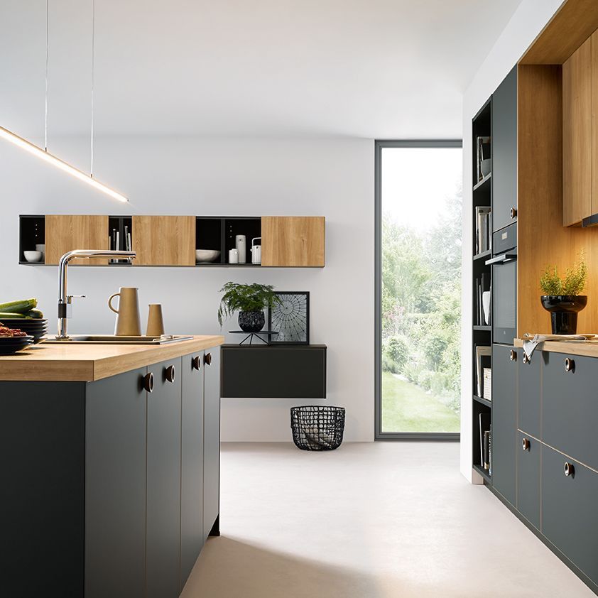 Kitchen with pendant lights