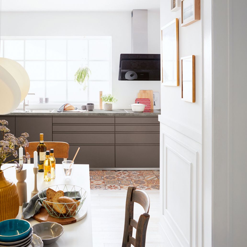 Kitchen countertop and diner table