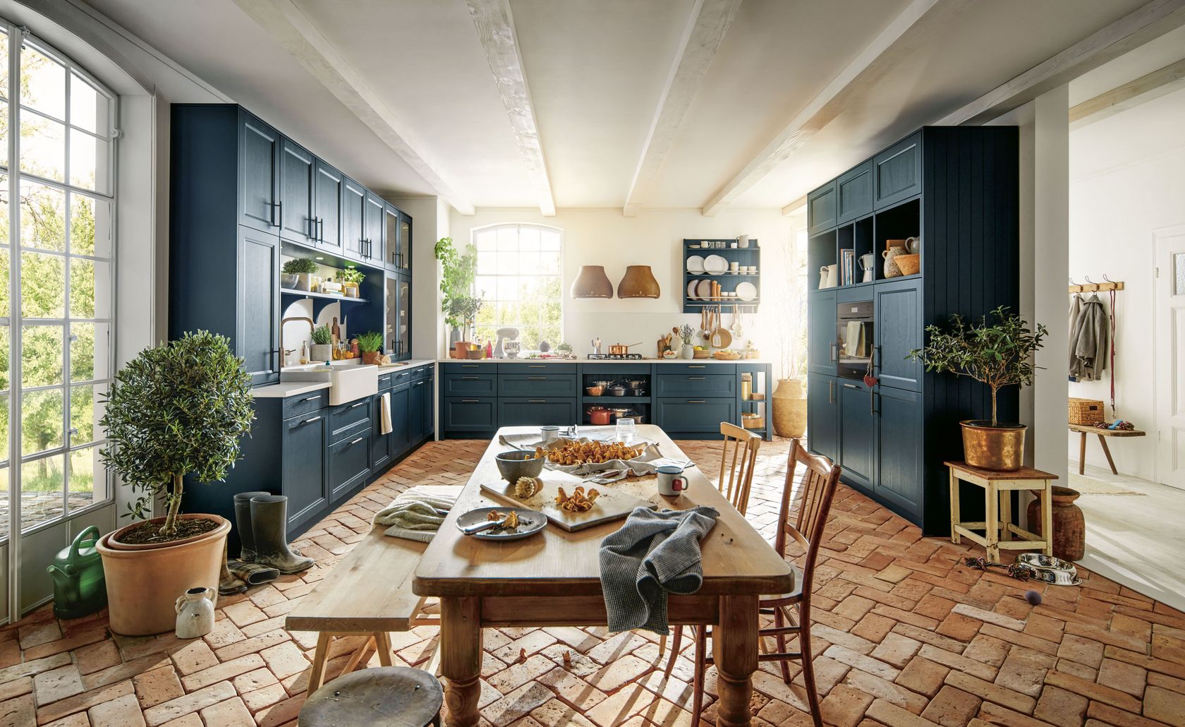 Mediterranean country style kitchen