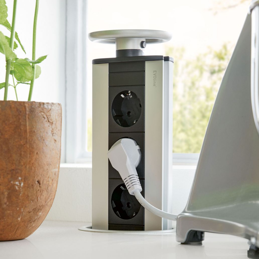 Steckdosensäule in der Küche