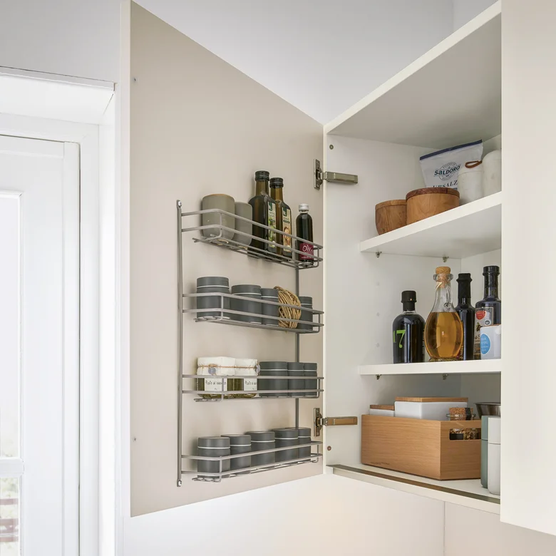 Oberschrank mit Gewürzdoseneinsatz