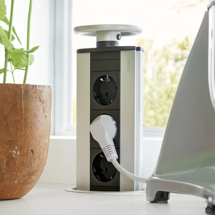Steckdosensäule in der Küche