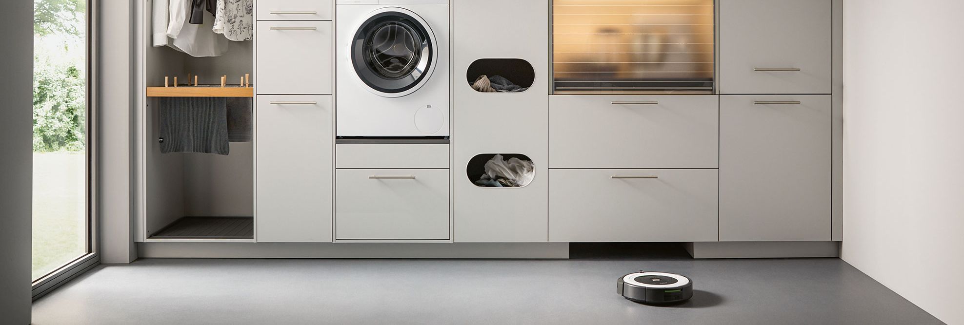 Utility room with vacuum cleaner