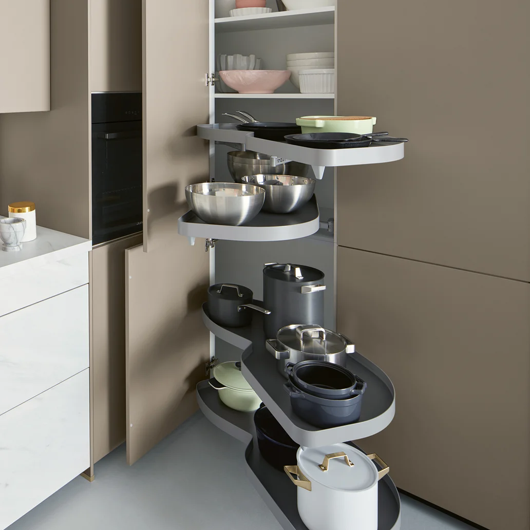 Pull-out drawers